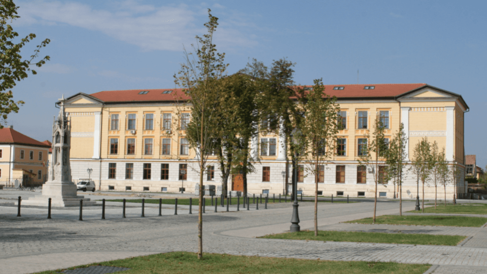Université 1 Decembrie 1918